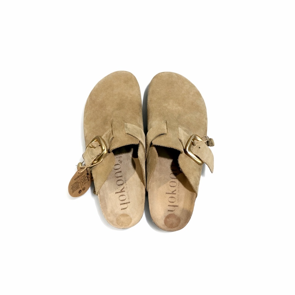 Leather shoes from the brand Yokono at woman’s size 8.